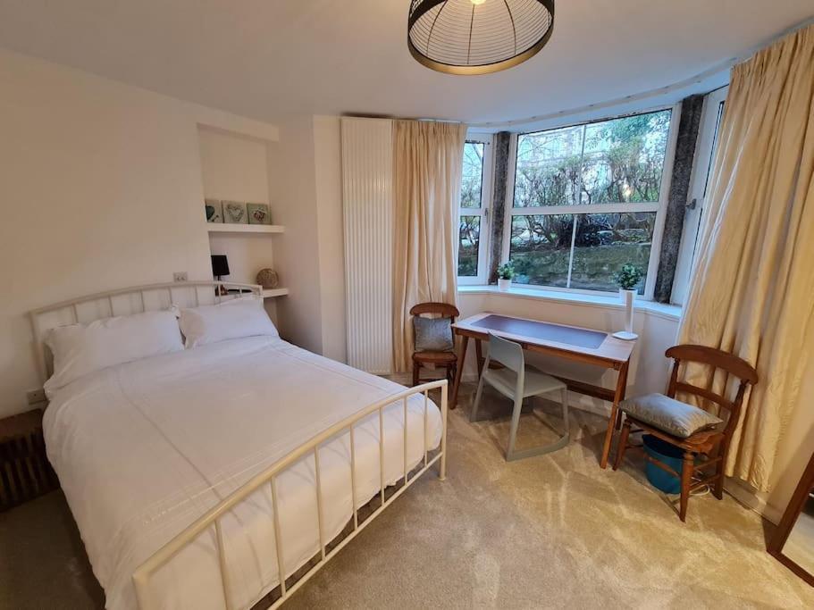 Apartment Luxurious With View Of Carn Brea Redruth