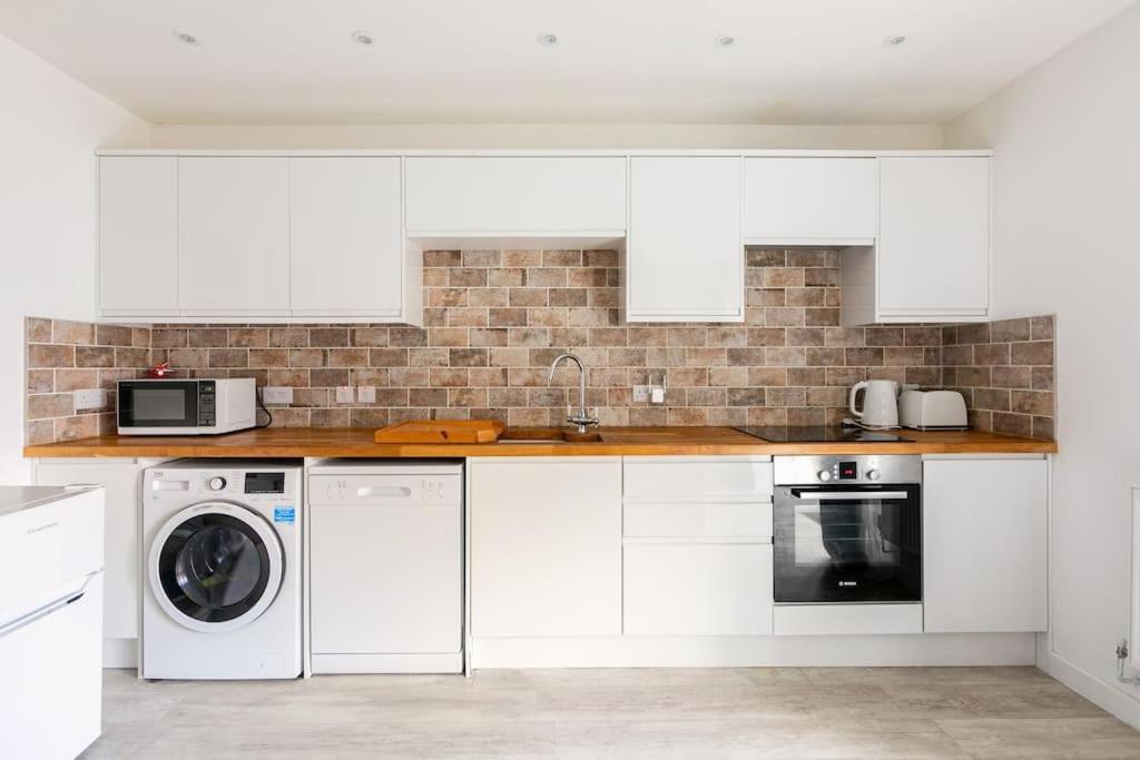 Luxurious With View Of Carn Brea Redruth