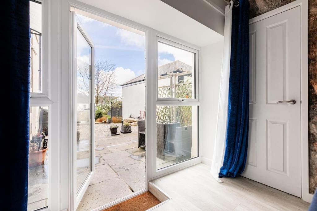 Apartment Luxurious With View Of Carn Brea