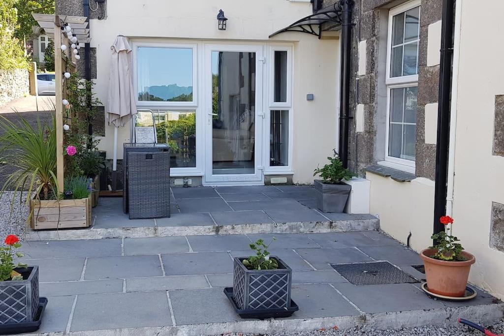 Luxurious With View Of Carn Brea *